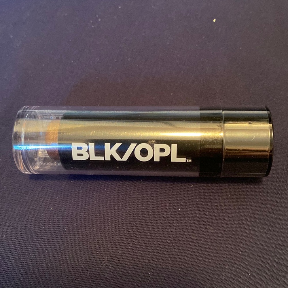 BLK/OPL True Color Illuminating Stick Nude Glow 210